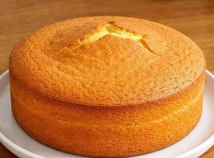 3-Ingredient Vanilla Sponge Cake