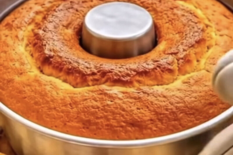 Simple Soft Vanilla Cake Recipe | Moist & Fluffy Homemade Cake