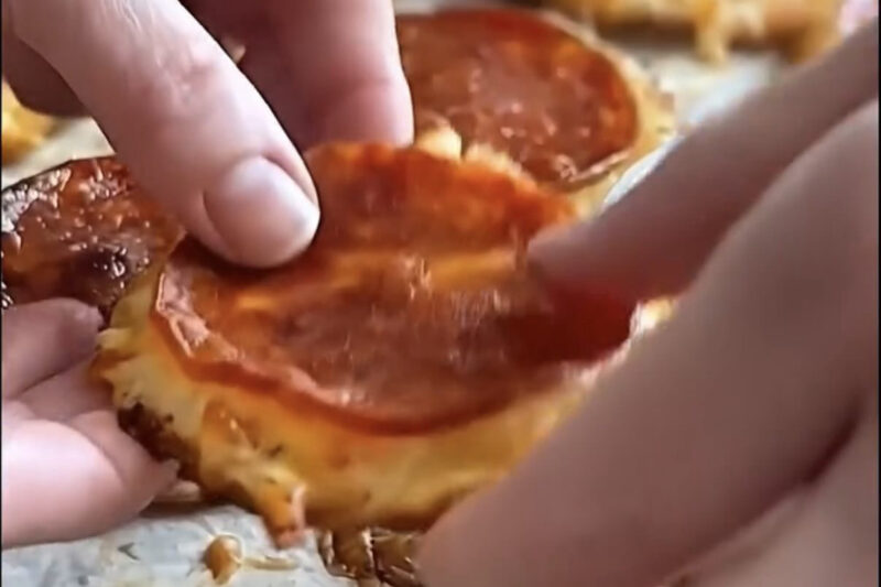2 Ingredient Pizza Chips Recipe