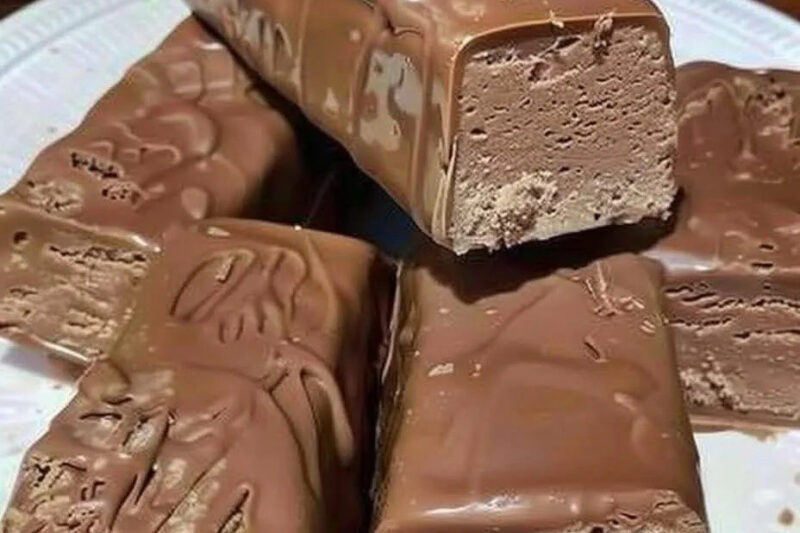 Super Simple Cool Whip Candy – Easy No-Bake Chocolate Treat