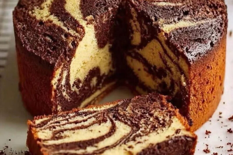 Classic Marble Cake Recipe – Moist, Fluffy, and Irresistibly Swirled