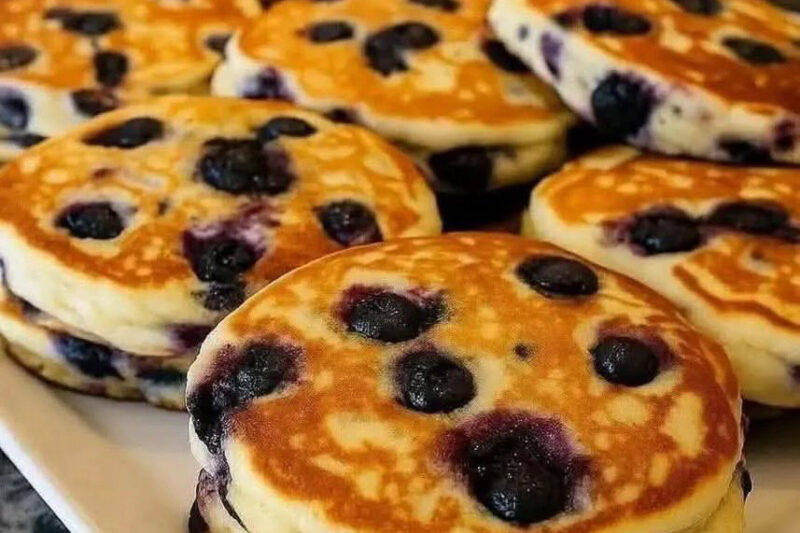 Fluffy Blueberry Pancakes Recipe