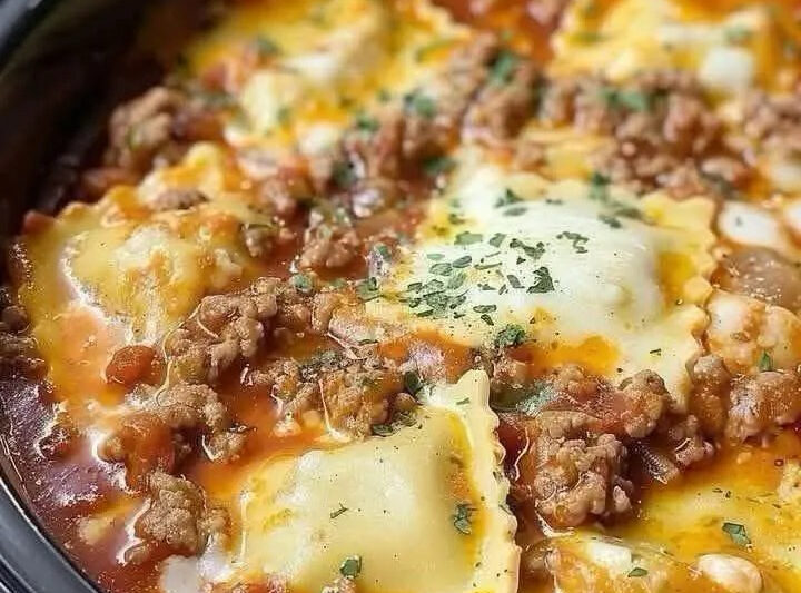 Crockpot Ravioli Lasagna: The Ultimate Easy Slow Cooker Comfort Food