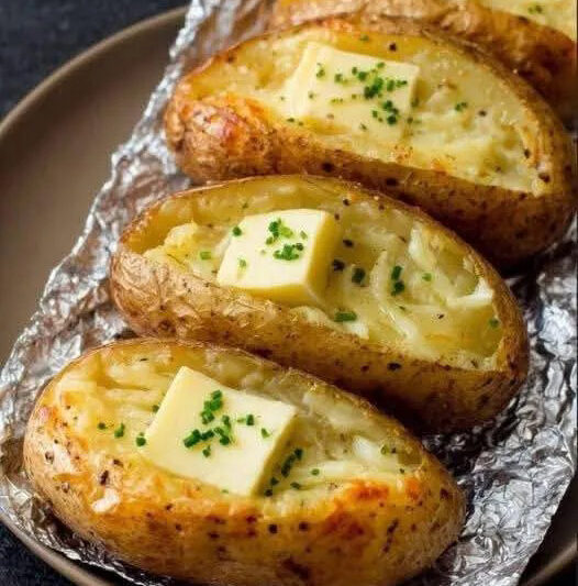 Baked Potato: The Ultimate Guide to Perfect Oven-Baked Potatoes with Crispy Skin and Fluffy Inside