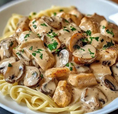 Creamy Chicken Mushroom Stroganoff Recipe (Easy One-Pan Comfort Food)