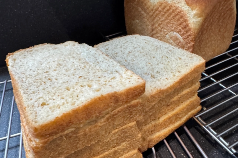 Soft Sourdough Sandwich Loaf (Fluffy, Easy & Perfect for Everyday Bread)