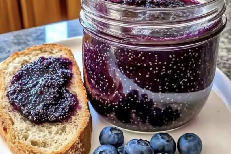 Healthy Blueberry Chia Seed Jam (No Sugar Added) – Easy 10-Minute Recipe