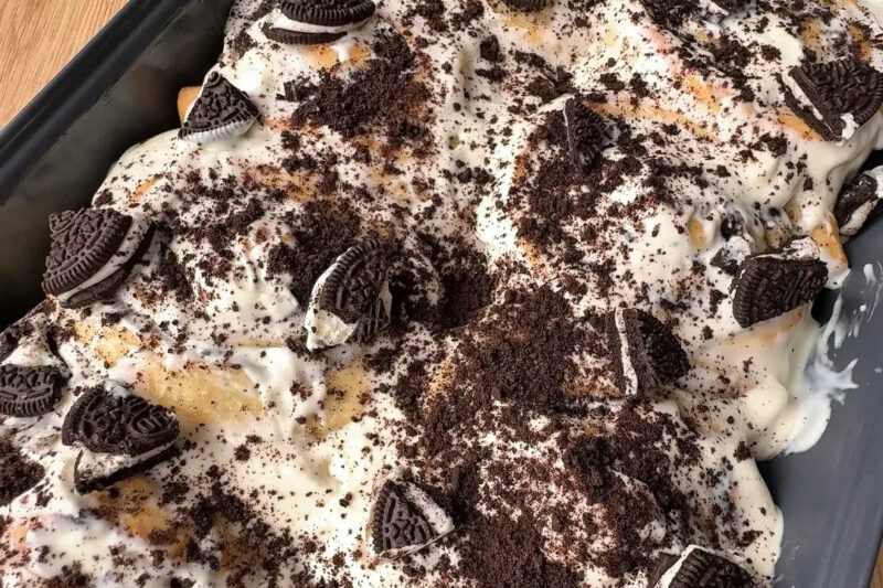 Oreo Cinnamon Rolls Recipe: Soft, Gooey, and Irresistibly Sweet