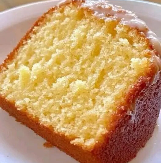 Quick Lemon Pound Cake Recipe: Moist, Buttery & Full of Fresh Lemon Flavor