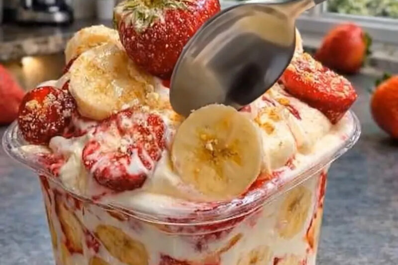 Strawberry Banana Pudding: Creamy, Fruity & Irresistibly Easy